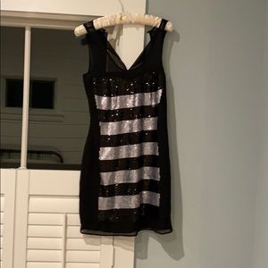 Sleeveless dress